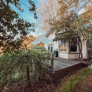 Woolrich Historic Garden Chalet Olinda